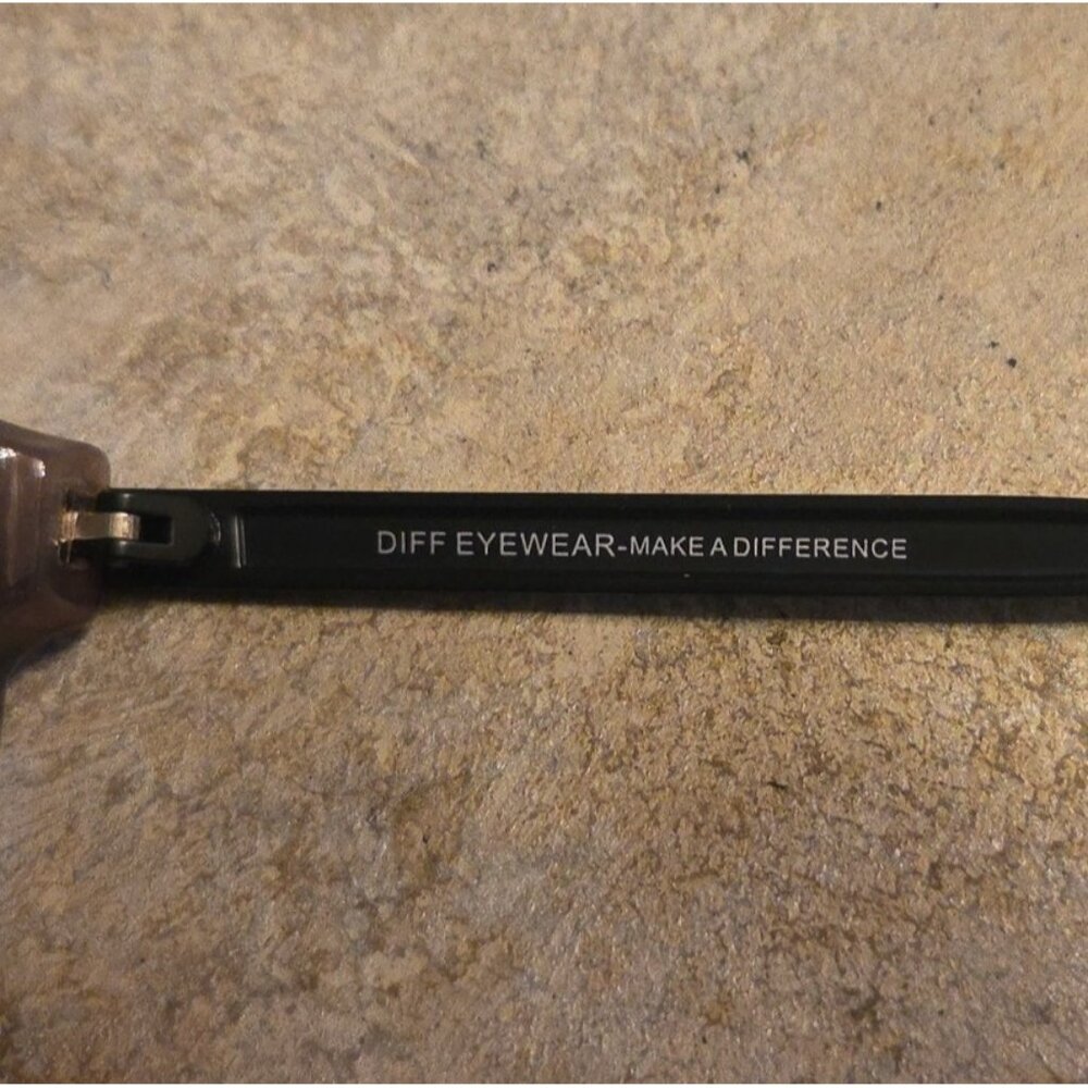 DIFF Hailey Sunglasses Gray Tortoise Shell Square… - image 10